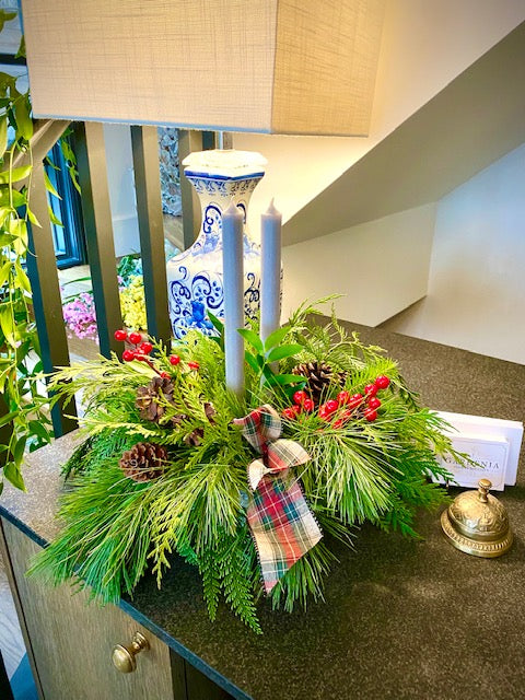 Holiday Table Arrangement